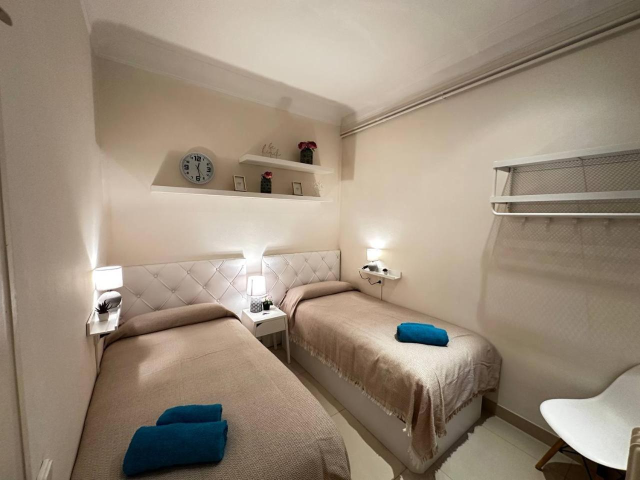 Rooms Gran Via Barcelona Bagian luar foto