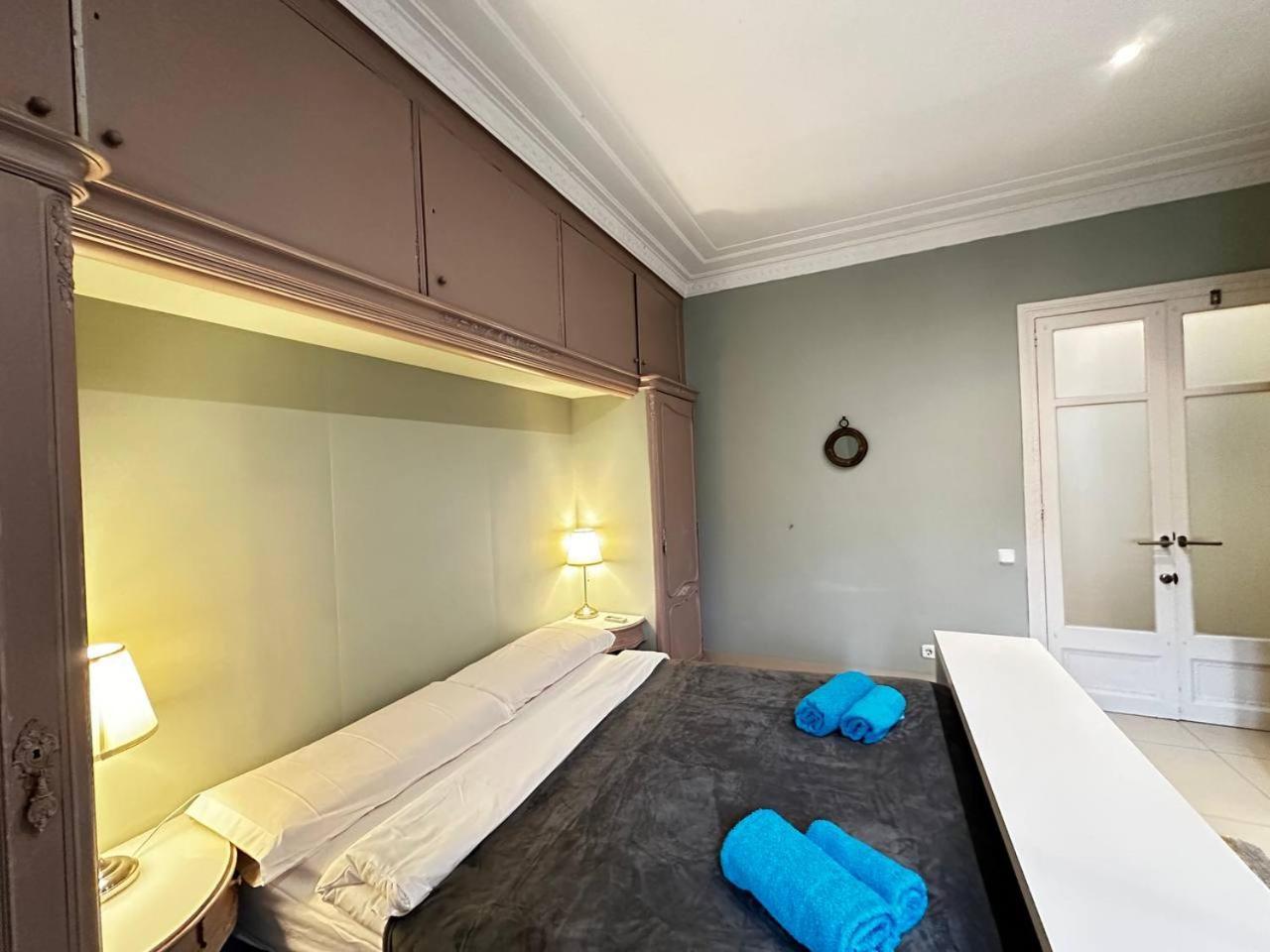 Rooms Gran Via Barcelona Bagian luar foto